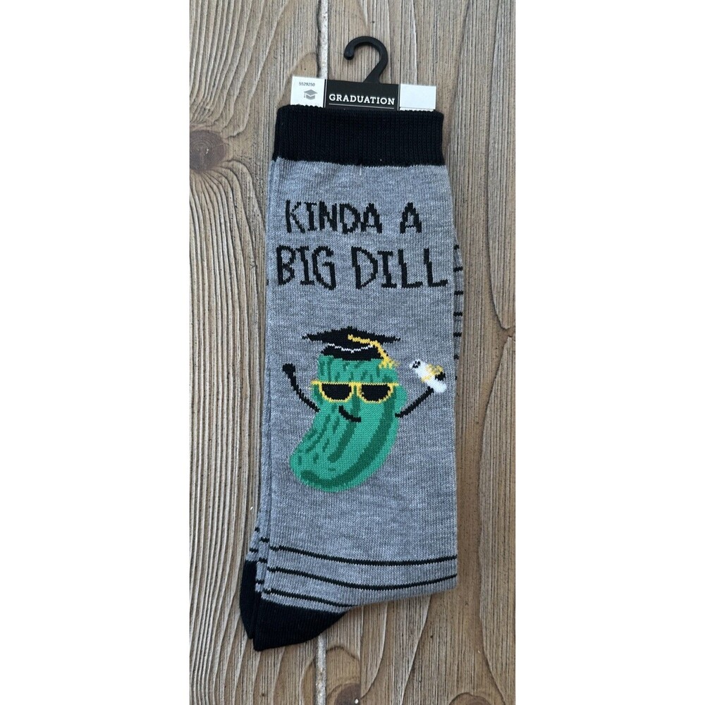 Graduation Kinda A Big Dill Men’s Crew Gray Socks 9-13